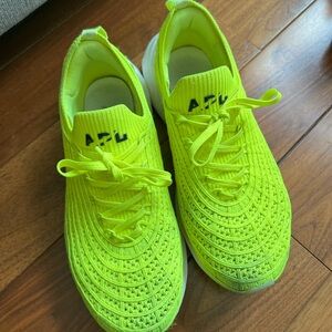 APL techloom Bright Yellow Sneakers